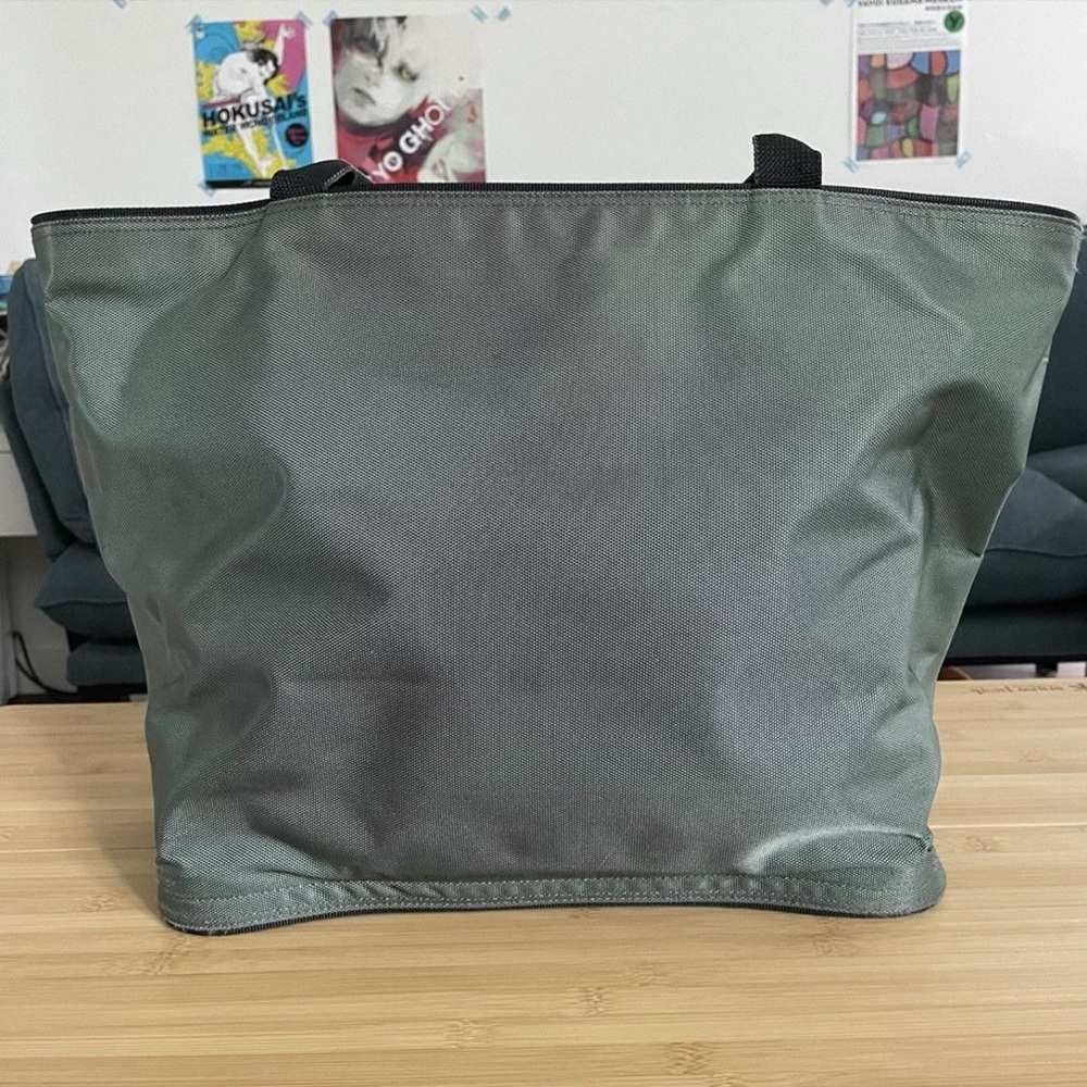 ISSEY MIYAKE Olive Green BALLISTIC NYLON Duffel Tote with Black Handles - Picture 2 of 6